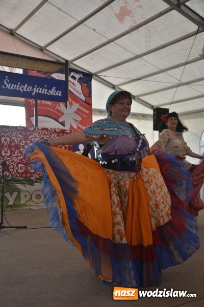 Zdjęcie w galerii na portalu naszwodzislaw.com: Noc Świętojańska. W Olzie popłynęły wianki  wiadomości z regionu