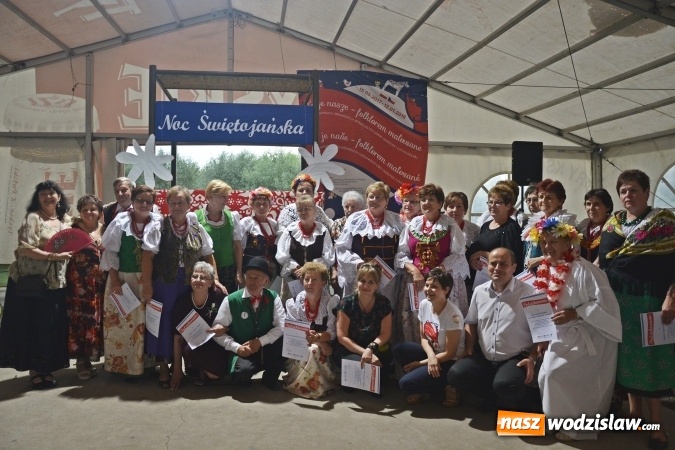 Zdjęcie w galerii na portalu naszwodzislaw.com: Noc Świętojańska. W Olzie popłynęły wianki  wiadomości z regionu