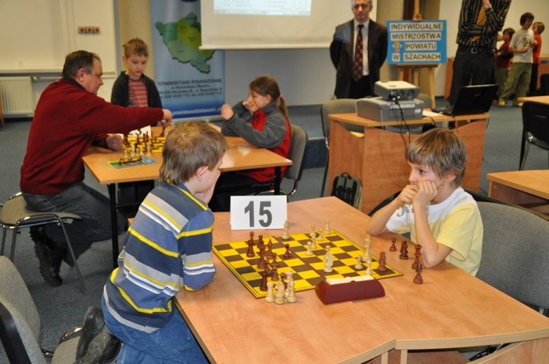 Zdjęcie w galerii na portalu naszwodzislaw.com: Szachowi mistrzowie wyłonieni  wiadomości z regionu