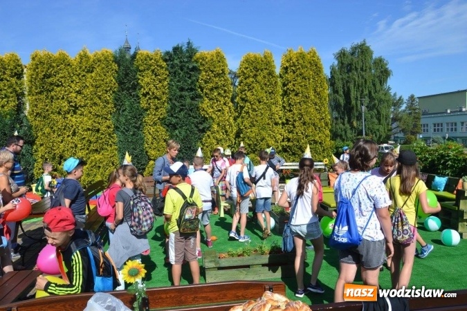 Zdjęcie w galerii na portalu naszwodzislaw.com: Radlin: Pierwsze śniadanie na trawie za nami wiadomości z regionu