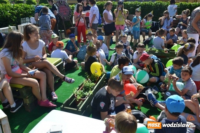 Zdjęcie w galerii na portalu naszwodzislaw.com: Radlin: Pierwsze śniadanie na trawie za nami wiadomości z regionu