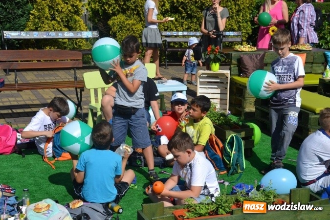 Zdjęcie w galerii na portalu naszwodzislaw.com: Radlin: Pierwsze śniadanie na trawie za nami wiadomości z regionu