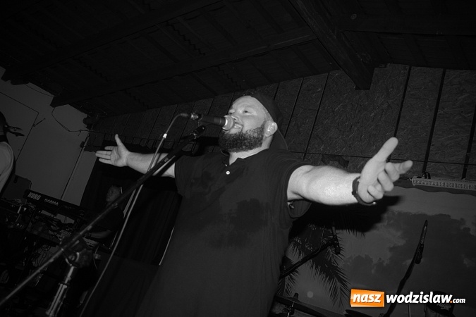 Zdjęcie w galerii na portalu naszwodzislaw.com: Tabu i Akurat. W Olzie hucznie powitali lato! wiadomości z regionu