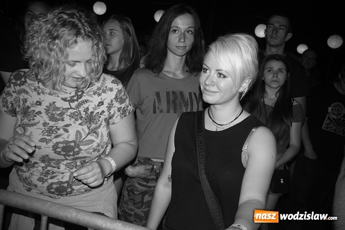 Zdjęcie w galerii na portalu naszwodzislaw.com: Tabu i Akurat. W Olzie hucznie powitali lato! wiadomości z regionu