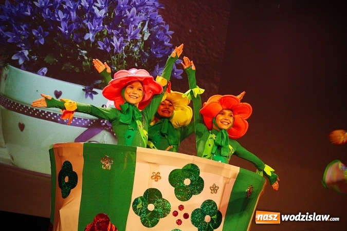 Zdjęcie w galerii na portalu naszwodzislaw.com: Wodzisław: Miraż świętuje 25-lecie. 120 tancerzy na scenie WCK wiadomości z regionu