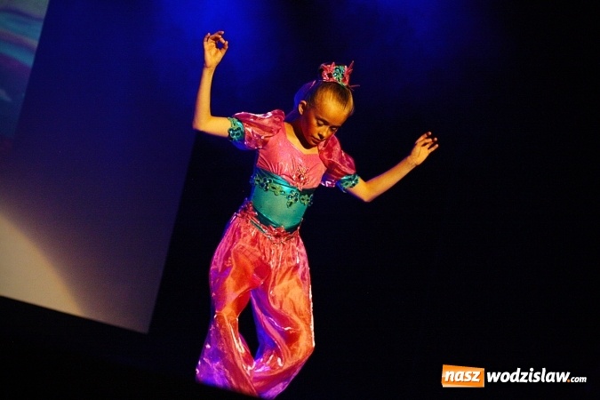 Zdjęcie w galerii na portalu naszwodzislaw.com: Wodzisław: Miraż świętuje 25-lecie. 120 tancerzy na scenie WCK wiadomości z regionu