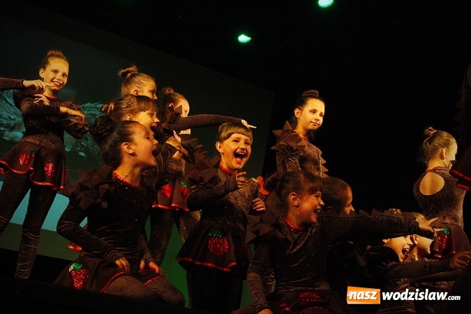 Zdjęcie w galerii na portalu naszwodzislaw.com: Wodzisław: Miraż świętuje 25-lecie. 120 tancerzy na scenie WCK wiadomości z regionu