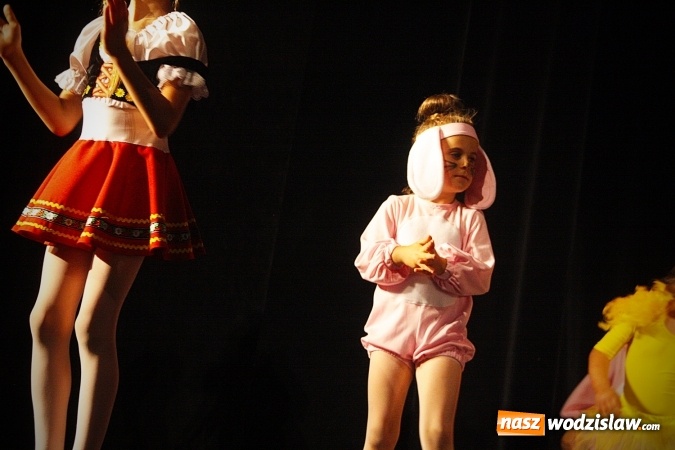 Zdjęcie w galerii na portalu naszwodzislaw.com: Wodzisław: Miraż świętuje 25-lecie. 120 tancerzy na scenie WCK wiadomości z regionu