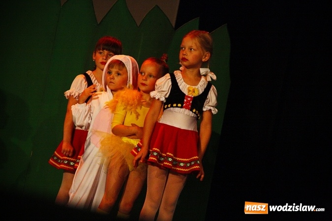 Zdjęcie w galerii na portalu naszwodzislaw.com: Wodzisław: Miraż świętuje 25-lecie. 120 tancerzy na scenie WCK wiadomości z regionu