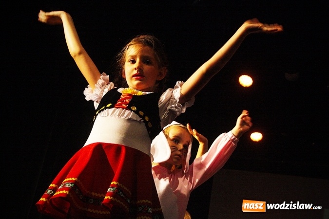 Zdjęcie w galerii na portalu naszwodzislaw.com: Wodzisław: Miraż świętuje 25-lecie. 120 tancerzy na scenie WCK wiadomości z regionu