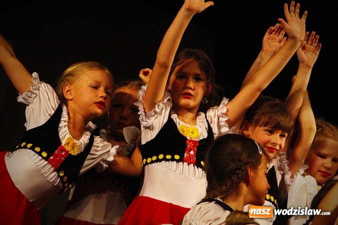 Zdjęcie w galerii na portalu naszwodzislaw.com: Wodzisław: Miraż świętuje 25-lecie. 120 tancerzy na scenie WCK wiadomości z regionu
