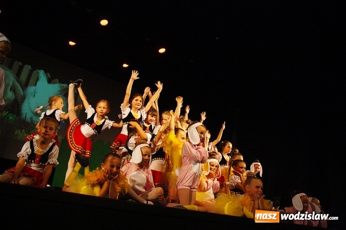 Zdjęcie w galerii na portalu naszwodzislaw.com: Wodzisław: Miraż świętuje 25-lecie. 120 tancerzy na scenie WCK wiadomości z regionu