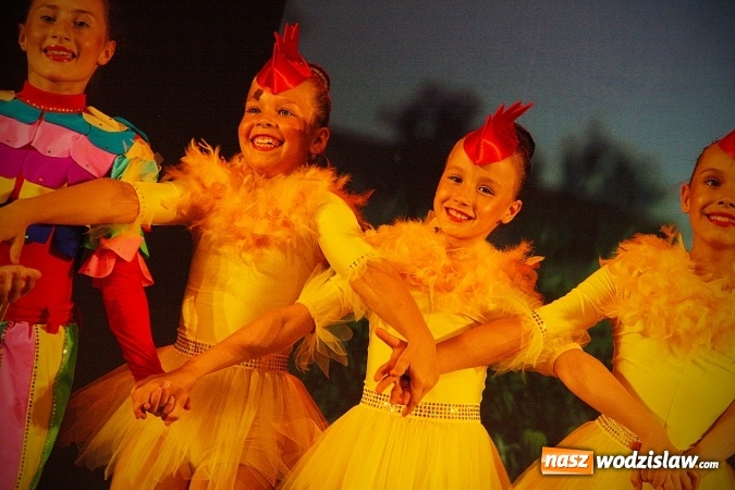 Zdjęcie w galerii na portalu naszwodzislaw.com: Wodzisław: Miraż świętuje 25-lecie. 120 tancerzy na scenie WCK wiadomości z regionu