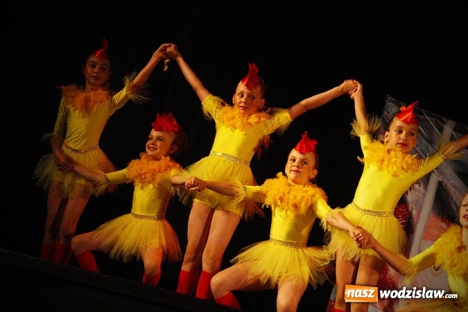 Zdjęcie w galerii na portalu naszwodzislaw.com: Wodzisław: Miraż świętuje 25-lecie. 120 tancerzy na scenie WCK wiadomości z regionu