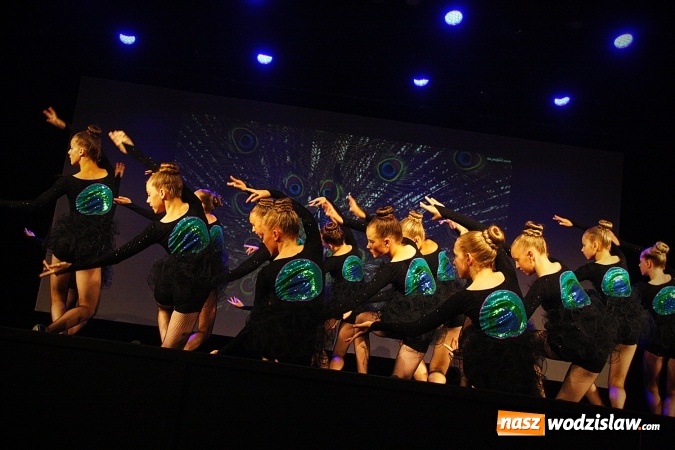 Zdjęcie w galerii na portalu naszwodzislaw.com: Wodzisław: Miraż świętuje 25-lecie. 120 tancerzy na scenie WCK wiadomości z regionu