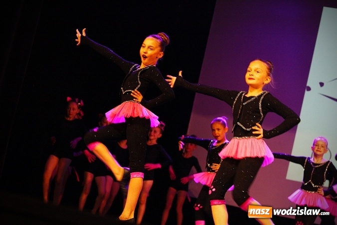 Zdjęcie w galerii na portalu naszwodzislaw.com: Wodzisław: Miraż świętuje 25-lecie. 120 tancerzy na scenie WCK wiadomości z regionu