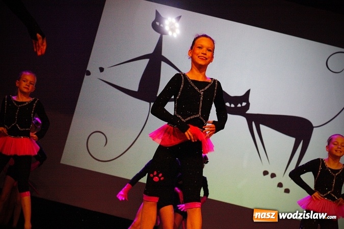 Zdjęcie w galerii na portalu naszwodzislaw.com: Wodzisław: Miraż świętuje 25-lecie. 120 tancerzy na scenie WCK wiadomości z regionu