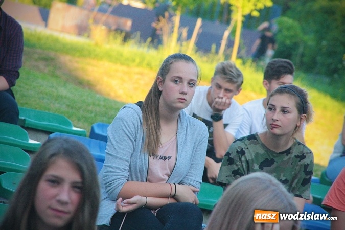 Zdjęcie w galerii na portalu naszwodzislaw.com: Monika Lewczuk zaśpiewała w Godowie wiadomości z regionu