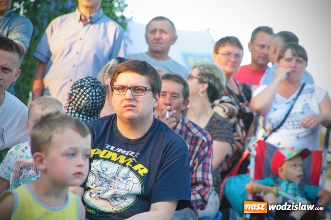 Zdjęcie w galerii na portalu naszwodzislaw.com: Monika Lewczuk zaśpiewała w Godowie wiadomości z regionu