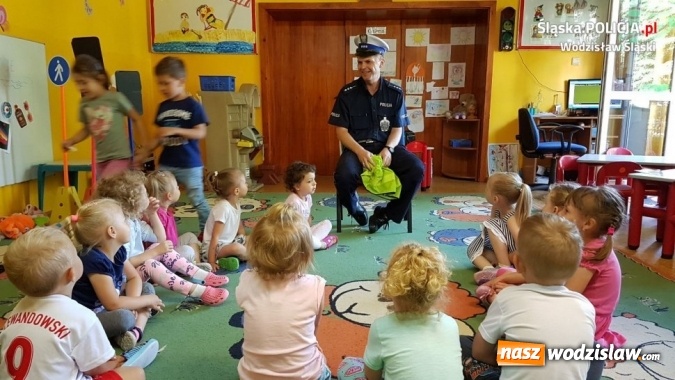 Zdjęcie w galerii na portalu naszwodzislaw.com: Pszów: z przedszkolakami o bezpieczeństwie przed wakacjami wiadomości z regionu