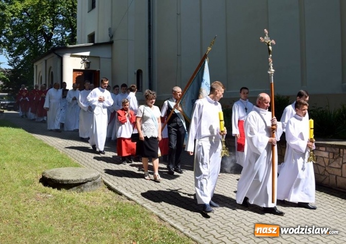 Zdjęcie w galerii na portalu naszwodzislaw.com: Pszów: Odpust parafialny ku czci św. Apostołów Piotra i Pawła. ZDJĘCIA wiadomości z regionu