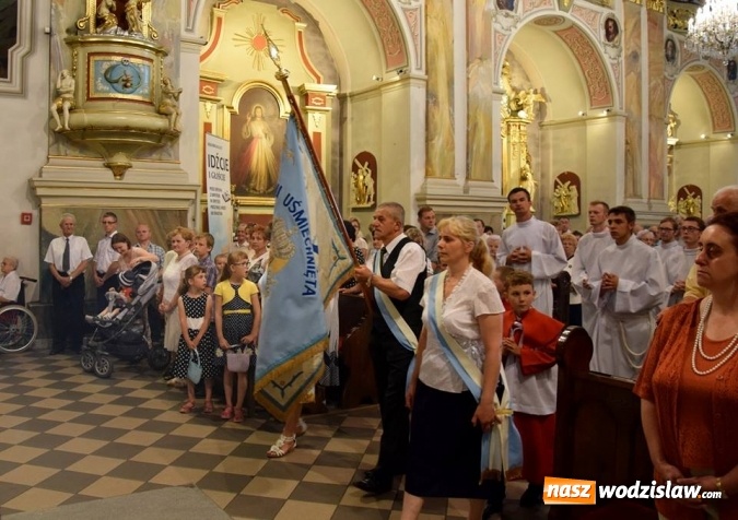 Zdjęcie w galerii na portalu naszwodzislaw.com: Pszów: Odpust parafialny ku czci św. Apostołów Piotra i Pawła. ZDJĘCIA wiadomości z regionu