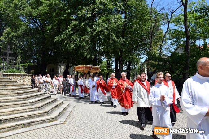Zdjęcie w galerii na portalu naszwodzislaw.com: Pszów: Odpust parafialny ku czci św. Apostołów Piotra i Pawła. ZDJĘCIA wiadomości z regionu