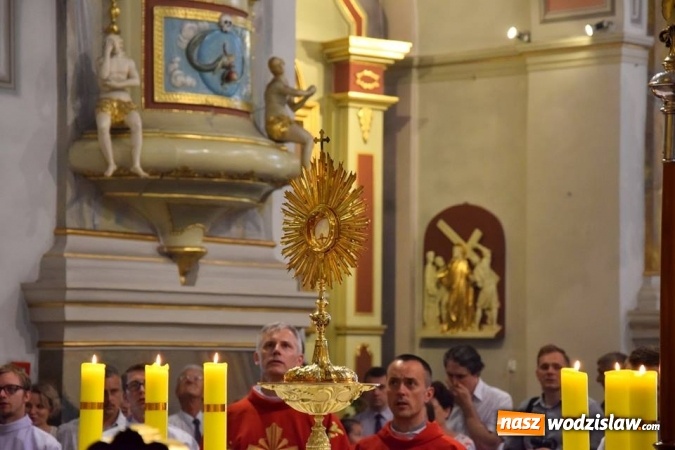 Zdjęcie w galerii na portalu naszwodzislaw.com: Pszów: Odpust parafialny ku czci św. Apostołów Piotra i Pawła. ZDJĘCIA wiadomości z regionu