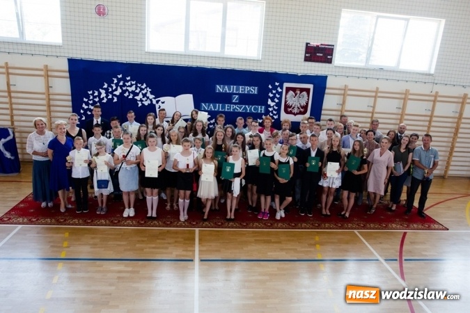 Zdjęcie w galerii na portalu naszwodzislaw.com: Radlińskie Oskary rozdane. ZDJĘCIA wiadomości z regionu