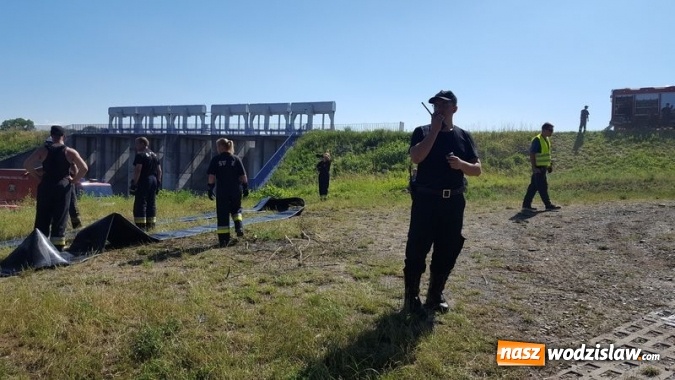 Zdjęcie w galerii na portalu naszwodzislaw.com: Ćwiczenia przeciwpowodziowe na polderze Buk&oacute;w. ZDJĘCIA wiadomości z regionu
