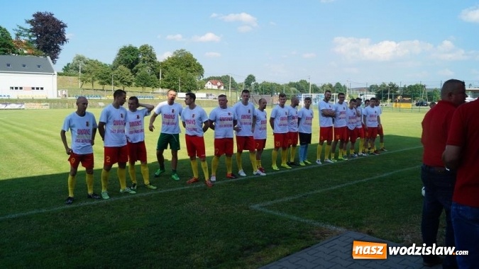 Zdjęcie w galerii na portalu naszwodzislaw.com: Płomień Połomia uczcił awans do V ligi piknikiem sportowym wiadomości z regionu