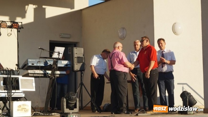 Zdjęcie w galerii na portalu naszwodzislaw.com: Płomień Połomia uczcił awans do V ligi piknikiem sportowym wiadomości z regionu