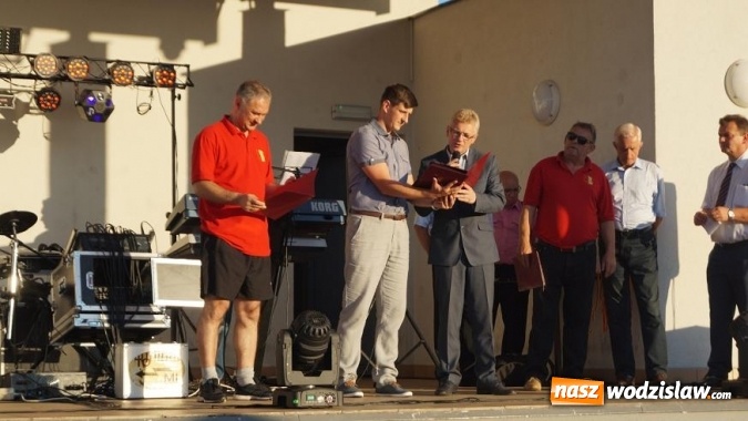 Zdjęcie w galerii na portalu naszwodzislaw.com: Płomień Połomia uczcił awans do V ligi piknikiem sportowym wiadomości z regionu