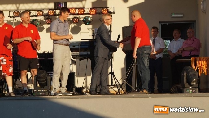 Zdjęcie w galerii na portalu naszwodzislaw.com: Płomień Połomia uczcił awans do V ligi piknikiem sportowym wiadomości z regionu