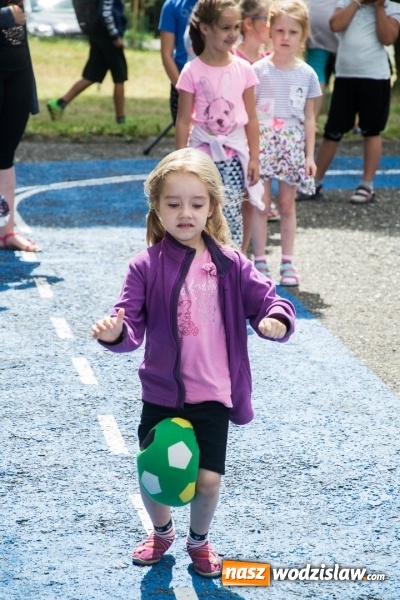 Zdjęcie w galerii na portalu naszwodzislaw.com: Artystyczne Podwórko. Gry i zabawy dla dzieci w wodzisławskiej dzielnicy Wilchwy wiadomości z regionu