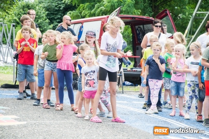 Zdjęcie w galerii na portalu naszwodzislaw.com: Artystyczne Podwórko. Gry i zabawy dla dzieci w wodzisławskiej dzielnicy Wilchwy wiadomości z regionu