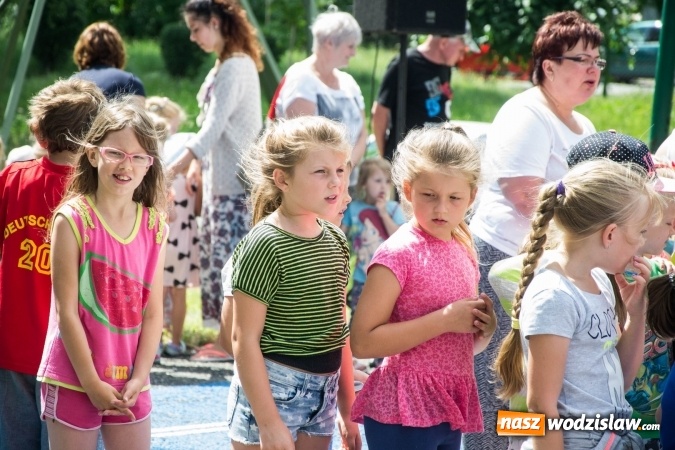 Zdjęcie w galerii na portalu naszwodzislaw.com: Artystyczne Podwórko. Gry i zabawy dla dzieci w wodzisławskiej dzielnicy Wilchwy wiadomości z regionu