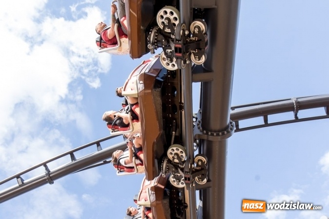 Zdjęcie w galerii na portalu naszwodzislaw.com: 104 sekundy na adrenalinie. Ruszył największy rollercoaster w Polsce wiadomości z regionu