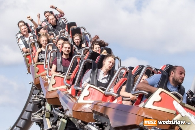 Zdjęcie w galerii na portalu naszwodzislaw.com: 104 sekundy na adrenalinie. Ruszył największy rollercoaster w Polsce wiadomości z regionu