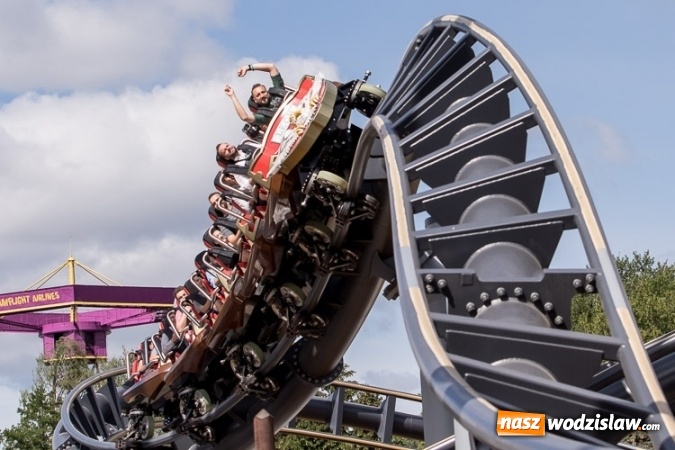 Zdjęcie w galerii na portalu naszwodzislaw.com: 104 sekundy na adrenalinie. Ruszył największy rollercoaster w Polsce wiadomości z regionu