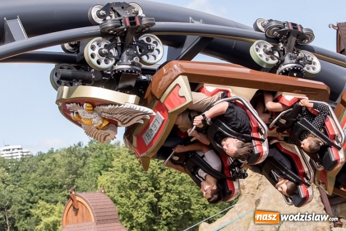 Zdjęcie w galerii na portalu naszwodzislaw.com: 104 sekundy na adrenalinie. Ruszył największy rollercoaster w Polsce wiadomości z regionu