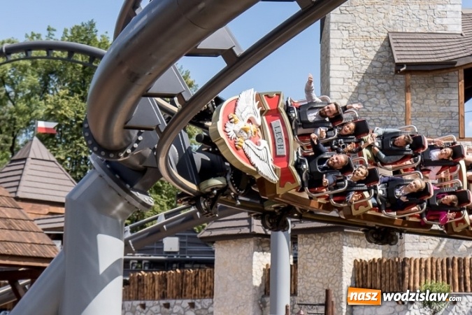 Zdjęcie w galerii na portalu naszwodzislaw.com: 104 sekundy na adrenalinie. Ruszył największy rollercoaster w Polsce wiadomości z regionu