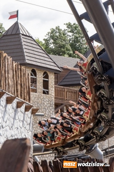 Zdjęcie w galerii na portalu naszwodzislaw.com: 104 sekundy na adrenalinie. Ruszył największy rollercoaster w Polsce wiadomości z regionu