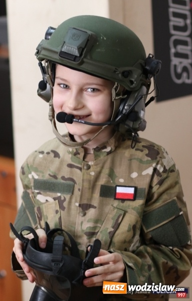 Zdjęcie w galerii na portalu naszwodzislaw.com: Siedmioletni chłopiec z Wodzisławia Śl. został antyterrorystą! wiadomości z regionu