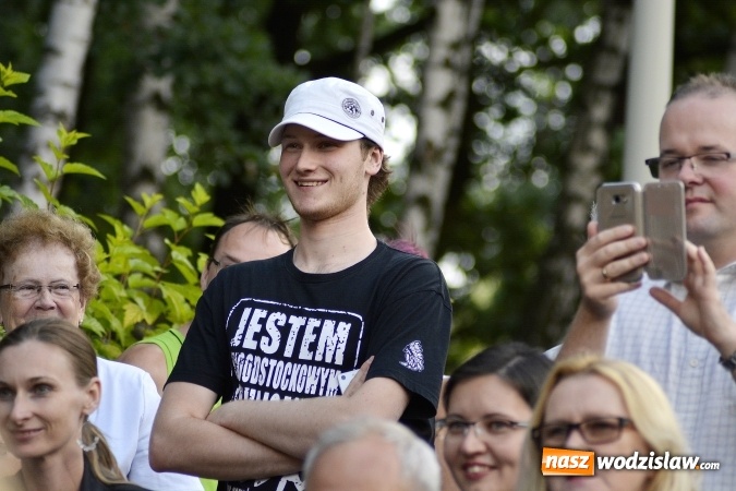 Zdjęcie w galerii na portalu naszwodzislaw.com: Teatr Wodzisławskiej Ulicy bawił w Radlinie  wiadomości z regionu