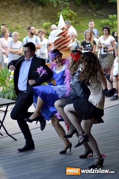 Zdjęcie w galerii na portalu naszwodzislaw.com: Teatr Wodzisławskiej Ulicy bawił w Radlinie  wiadomości z regionu