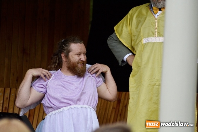 Zdjęcie w galerii na portalu naszwodzislaw.com: Teatr Wodzisławskiej Ulicy bawił w Radlinie  wiadomości z regionu