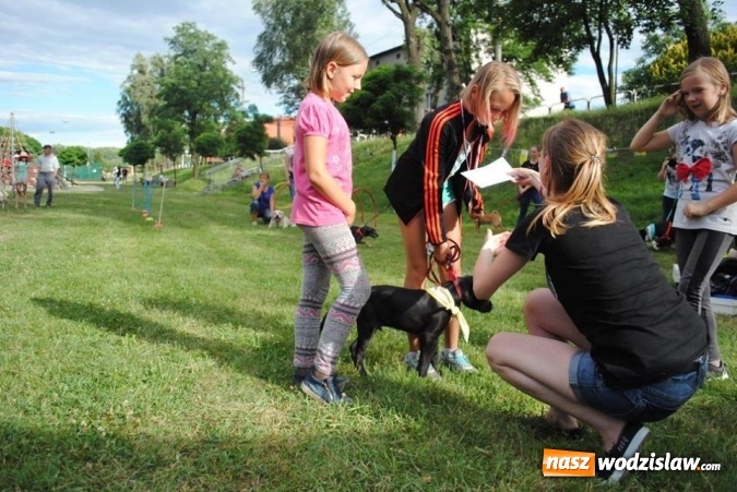 Zdjęcie w galerii na portalu naszwodzislaw.com: W Radlinie psy obchodziły swoje święto. Przygotowano nawet... tort  wiadomości z regionu