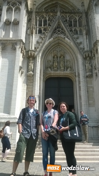 Zdjęcie w galerii na portalu naszwodzislaw.com: W nagrodę zwiedzili m.in. Parlament Europejski w Brukseli wiadomości z regionu