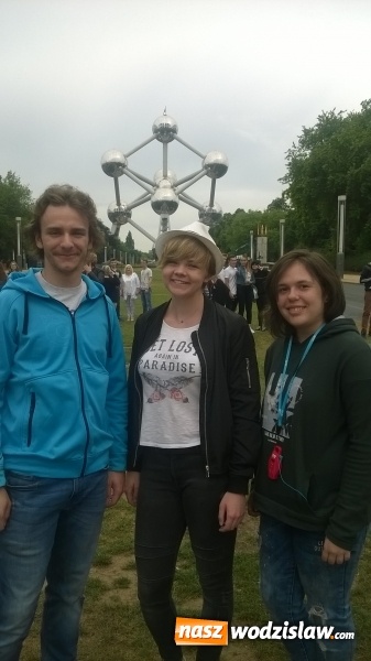 Zdjęcie w galerii na portalu naszwodzislaw.com: W nagrodę zwiedzili m.in. Parlament Europejski w Brukseli wiadomości z regionu